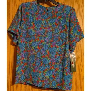 Sara Stephen size medium top NEW